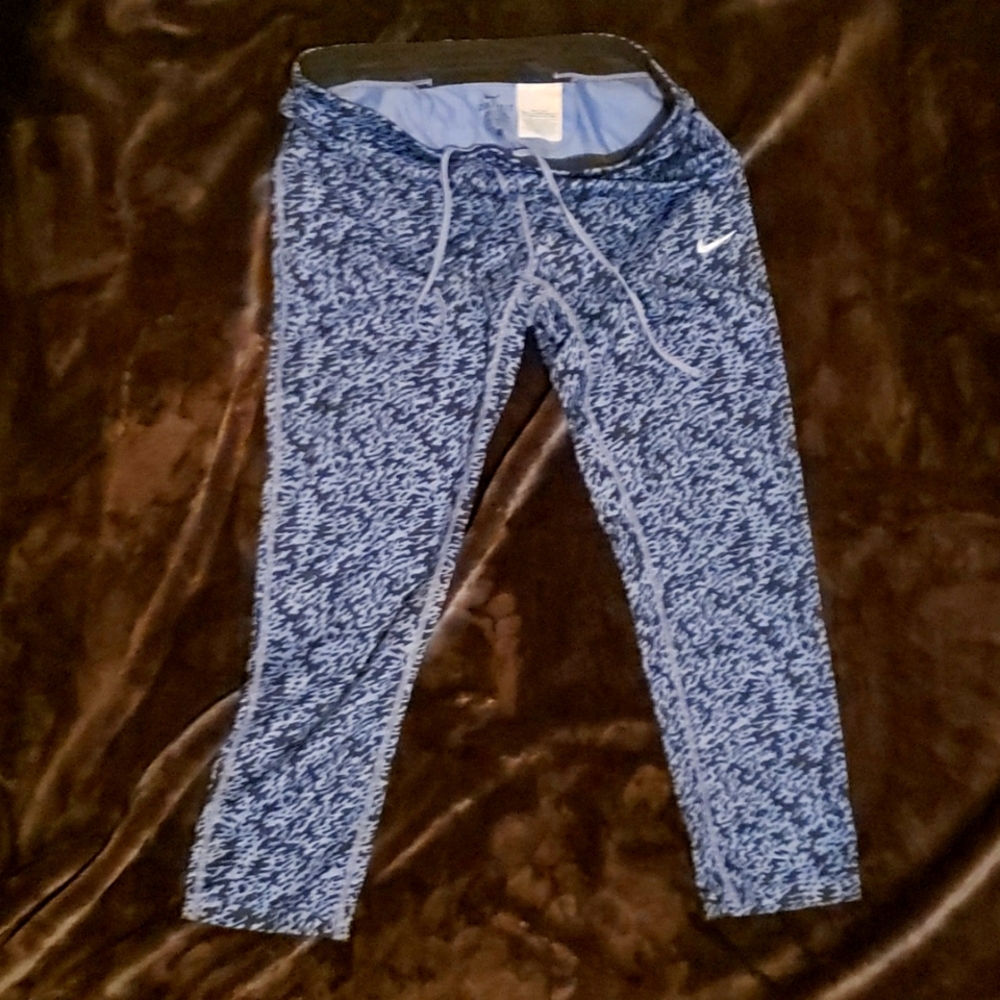 Nike Dry Fit Capri Leggings